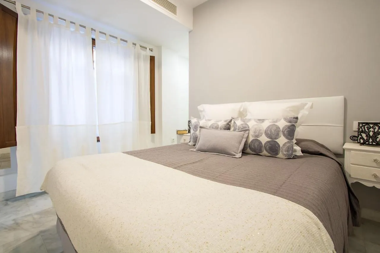 Charming Corners Romero إشبيلية شقة